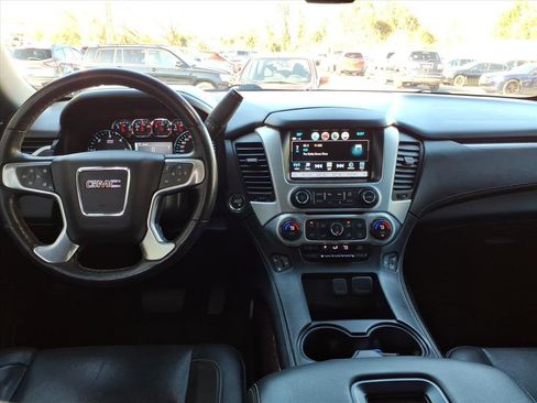 Used 2018 GMC Yukon SLT image 7