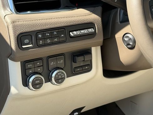 Certified 2024 GMC Yukon XL Denali w/ Denali Reserve Package image 54