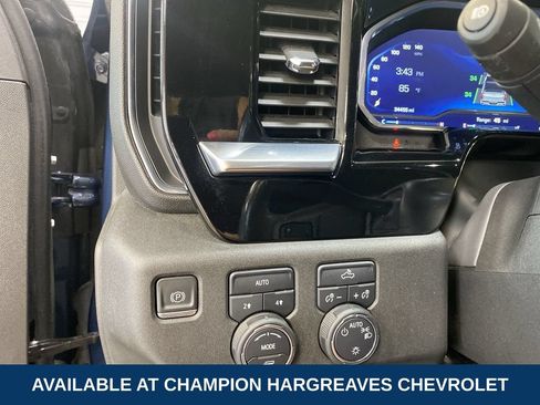 Used 2022 Chevrolet Silverado 1500 LT AWD/4WD image 23