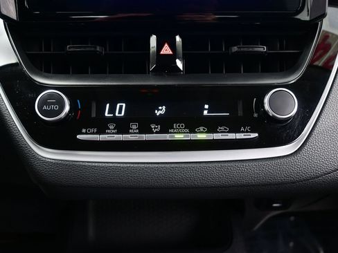 Used 2024 Toyota Corolla LE FWD image 19