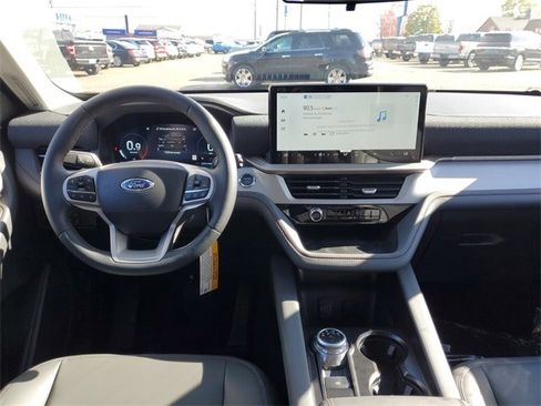 New 2026 Ford Explorer Active image 34