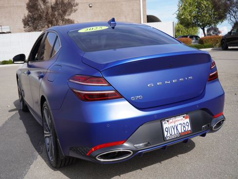 Used 2025 Genesis G70 2.5T w/ Sport Prestige Package image 8