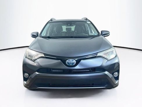 Used 2017 Toyota RAV4 XLE w/ All Weather Liner Package AWD/4WD image 2