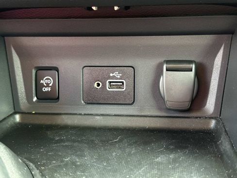 Certified 2025 Nissan Sentra S FWD image 23