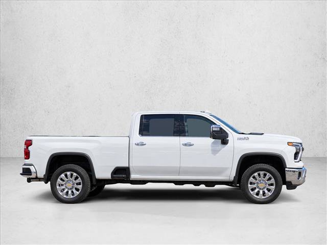 Used 2024 Chevrolet Silverado 3500 High Country w/ High Country Premium Package AWD/4WD image 9