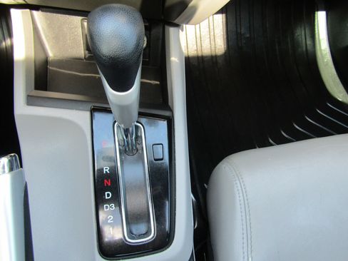 Used 2013 Honda Civic EX-L image 22