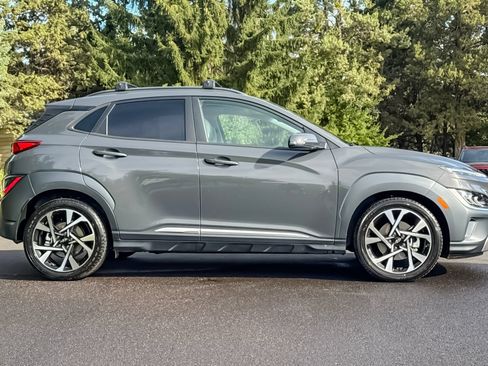Used 2023 Hyundai Kona Limited AWD/4WD image 3