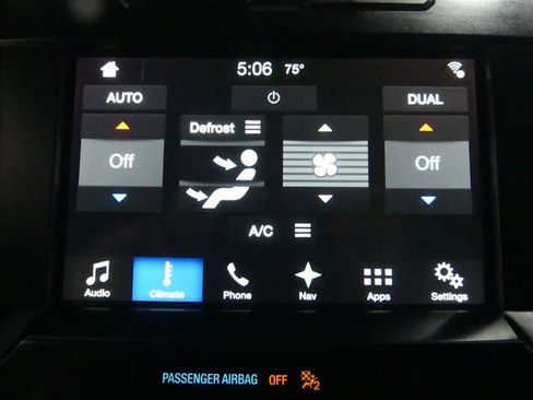 Used 2016 Ford F150 Lariat AWD/4WD image 36