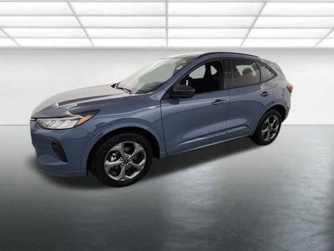Used 2023 Ford Escape ST-Line w/ Tech Pack #1 image 3