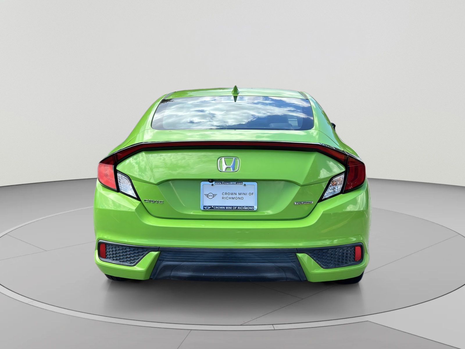 Used 2017 Honda Civic Touring image 4