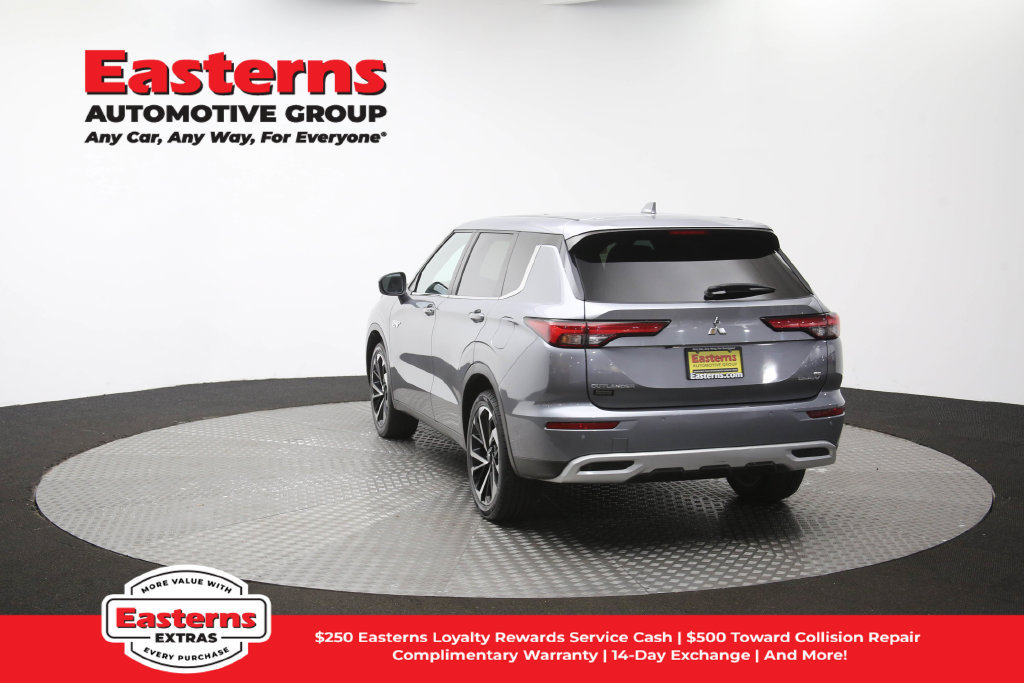Used 2023 Mitsubishi Outlander SE AWD/4WD image 67