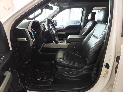 Used 2016 Ford F150 Lariat w/ Equipment Group 502A Luxury image 15