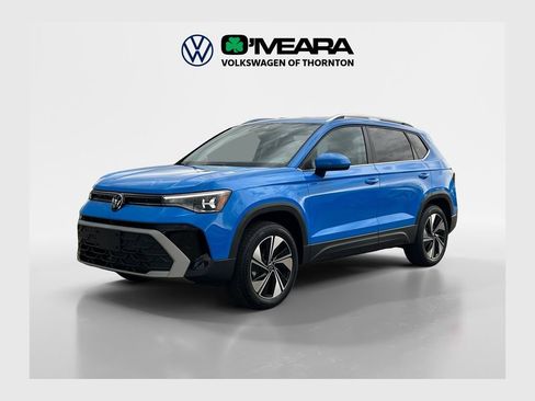 New 2025 Volkswagen Taos SE image 1