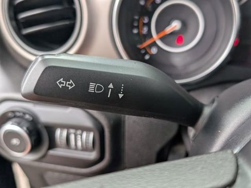 Used 2020 Jeep Wrangler Unlimited Sport image 33