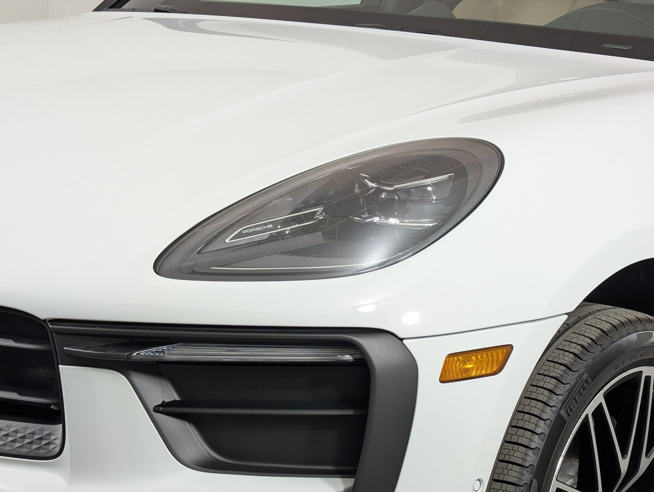 Certified 2026 Porsche Macan AWD/4WD image 14