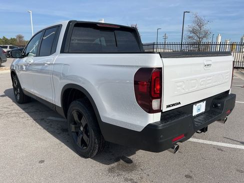 New 2026 Honda Ridgeline Black Edition image 4