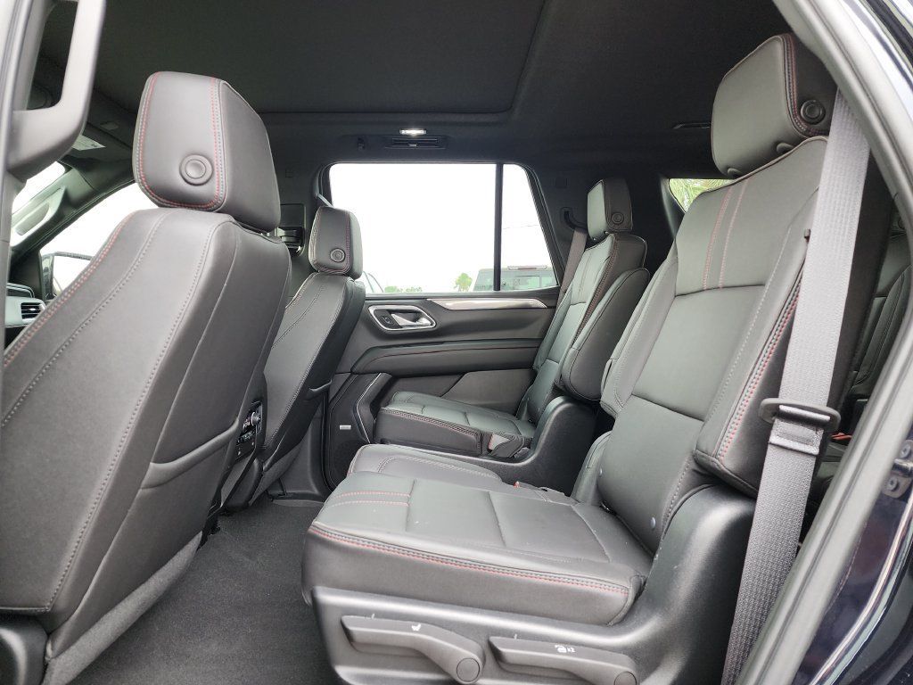 Used 2023 Chevrolet Tahoe RST w/ Luxury Package AWD/4WD image 18