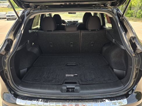 Certified 2022 Nissan Rogue Sport SV FWD image 26