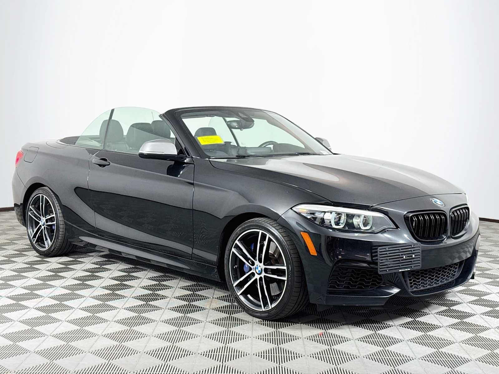 Used 2018 BMW M240i Convertible RWD image 3