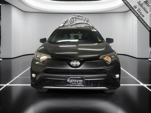 Used 2018 Toyota RAV4 SE w/ Power Extra Value Package image 2