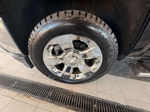 Used 2017 Chevrolet Silverado 1500 LTZ w/ Sport Package image 45