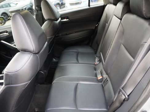 Used 2024 Toyota Corolla Cross XLE w/ Convenience Package AWD/4WD image 17