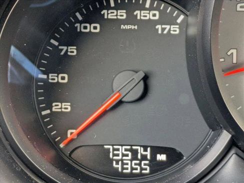 Used 2018 Porsche Macan S image 11