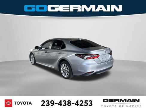 Used 2024 Toyota Camry LE w/ Convenience Package FWD image 5