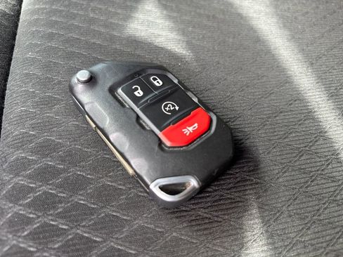 Used 2021 Jeep Wrangler Sport image 33