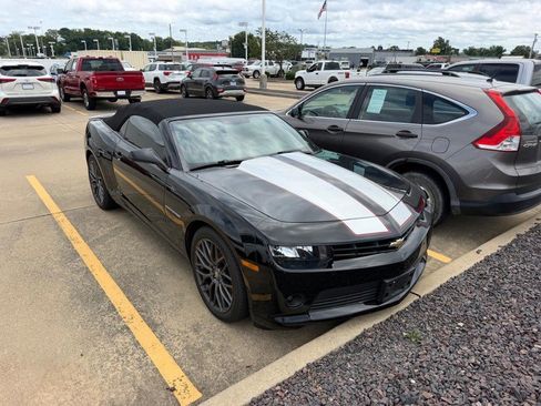 Used 2015 Chevrolet Camaro LT RWD image 2