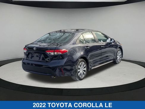 Used 2022 Toyota Corolla LE image 4