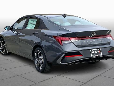 New 2026 Hyundai Elantra Limited FWD image 12