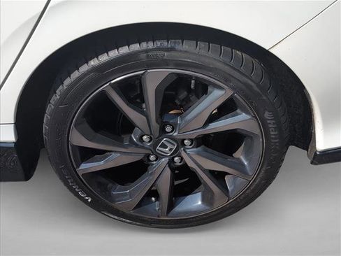 Used 2017 Honda Civic Sport image 25