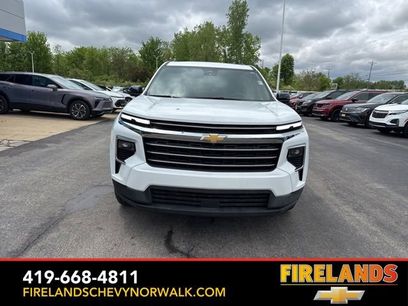 New 2025 Chevrolet Traverse LT w/ Enhanced Driving Package