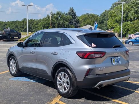 Used 2023 Ford Escape Active w/ Cold Weather Package image 5