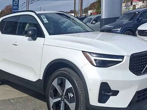 New 2026 Volvo XC40 B4 Plus w/ Protection Package image 5