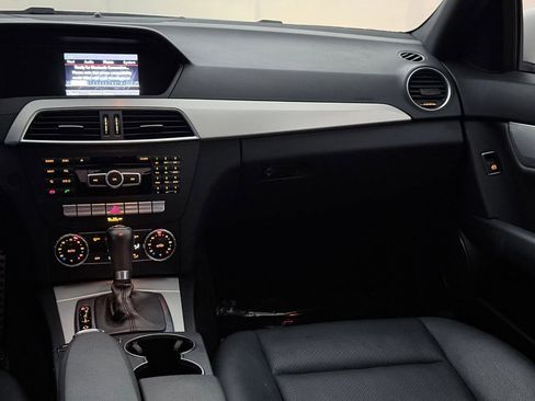 Used 2014 Mercedes-Benz C 250 Sedan image 28