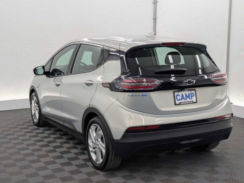 Used 2022 Chevrolet Bolt LT image 3