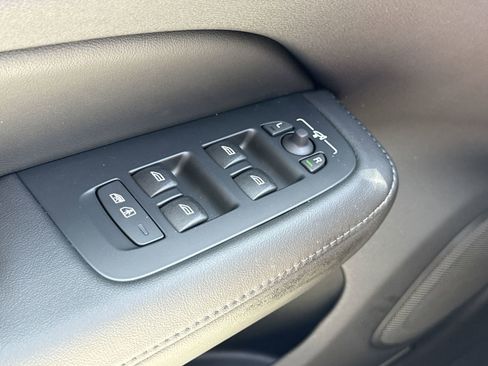 New 2026 Volvo V60 B5 Cross Country Plus w/ Protection Package Premier image 17