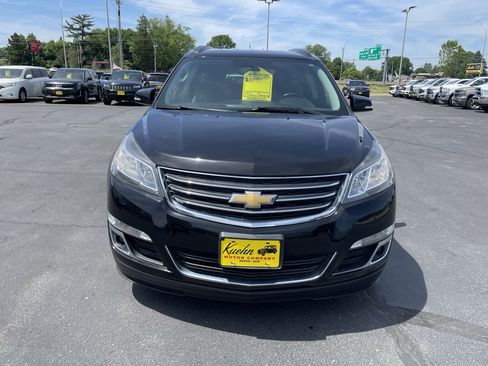 Used 2017 Chevrolet Traverse LT AWD/4WD image 3
