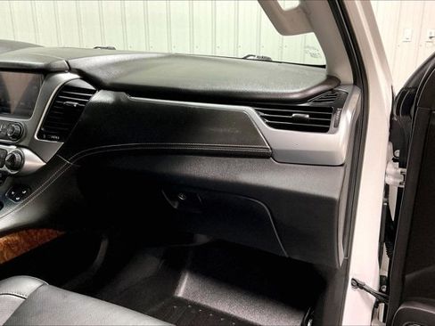 Used 2020 Chevrolet Tahoe Premier AWD/4WD image 16