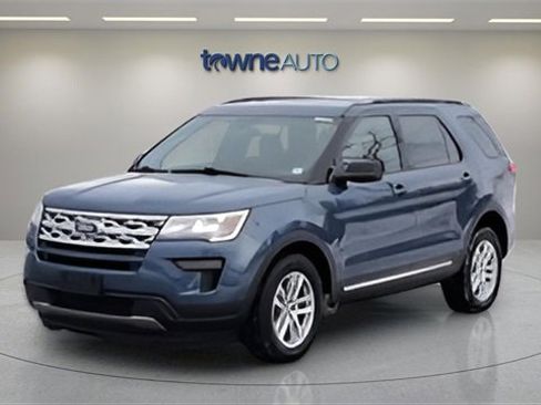 Used 2018 Ford Explorer XLT image 1