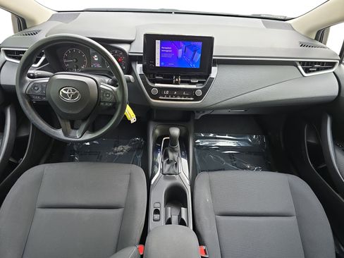 Used 2024 Toyota Corolla LE image 9
