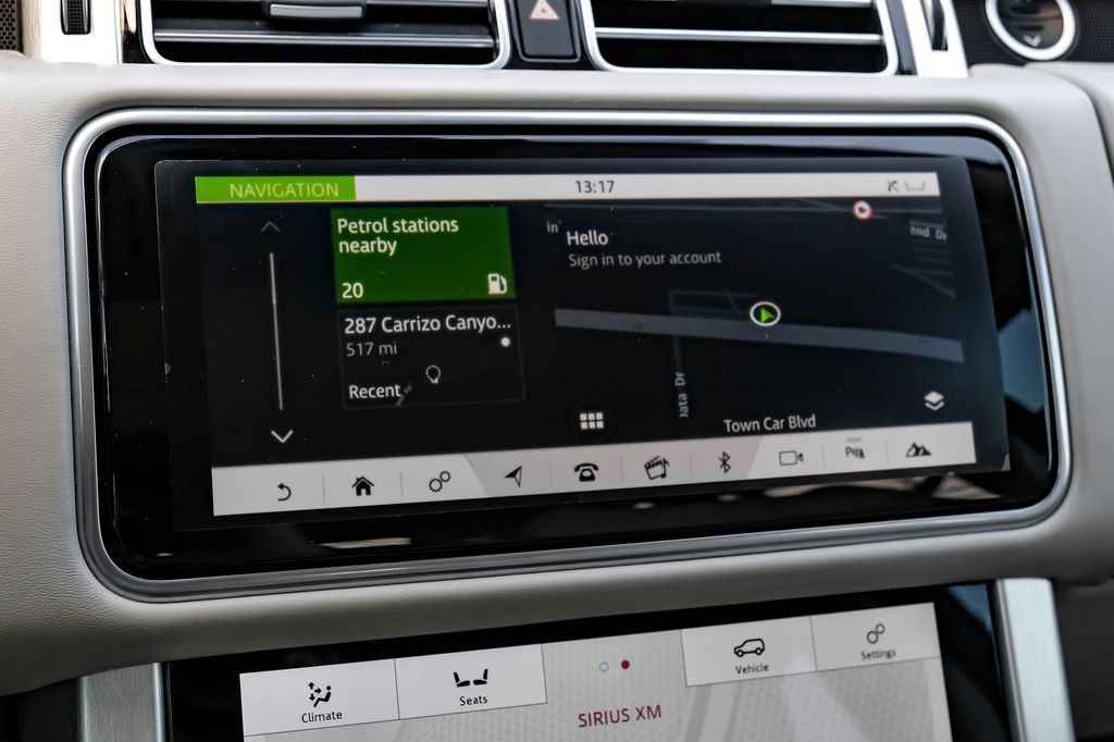 Used 2019 Land Rover Range Rover HSE AWD/4WD image 21