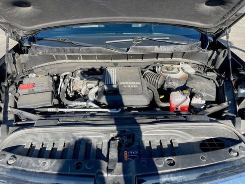 Used 2023 Chevrolet Silverado 1500 High Country w/ Technology Package image 30