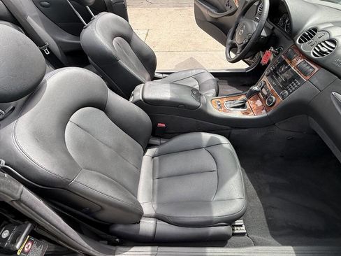 Used 2005 Mercedes-Benz CLK 500 Cabriolet image 44