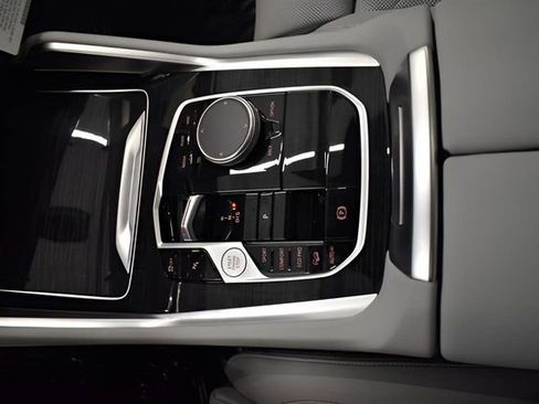 New 2026 BMW X6 xDrive40i AWD/4WD image 31