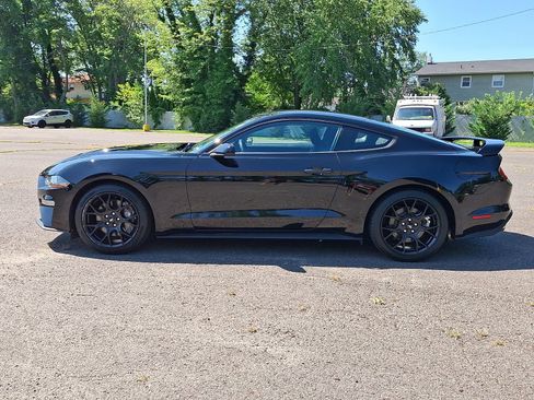 Certified 2018 Ford Mustang Coupe w/ Ecoboost Performance Package RWD image 4