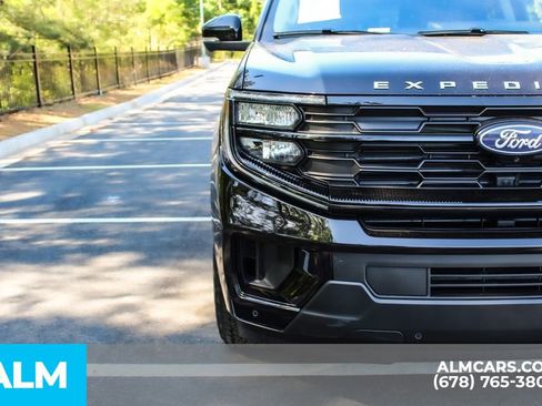 Used 2025 Ford Expedition Max Active AWD/4WD image 12