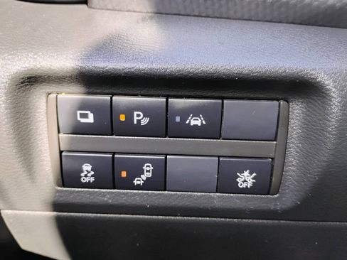 Used 2020 Nissan Kicks S FWD image 19